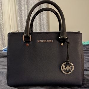Michael Kors Sutton - Black & Navy